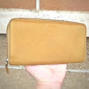 Y2K Coach Beige Calfskin Leather Zip Wallet  Minimalist Logo Accordion Style EUC